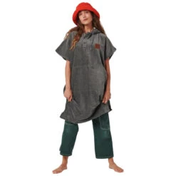 Slowtide Slow Tide The Digs Changing Poncho